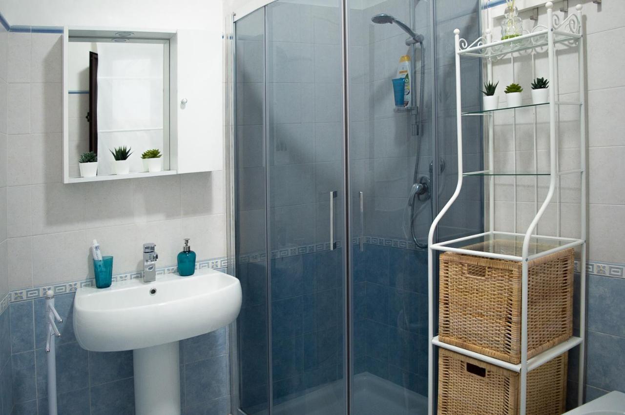 Agathe Guest House Катания Экстерьер фото